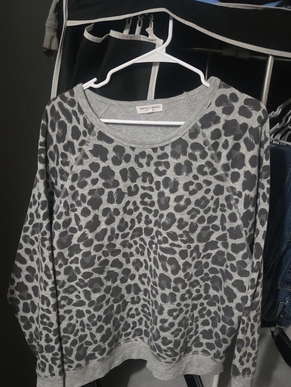 Sanctuary Grey Leopard Print Pullover
